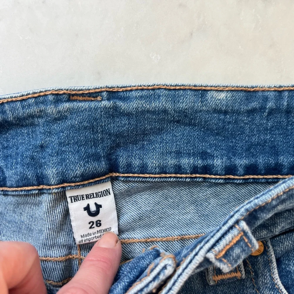 True Religion Y2K Blue Distressed Denim Cut Off Style Shorts with Grommet Slit - Picture 4 of 6